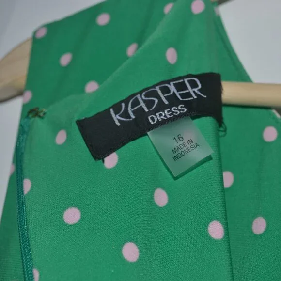 Pre-owned Kasper Dress size 16. Color green with white dots pattern - Picture 4 of 6